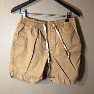 OLD NAVY MENS KHAKI SHORTS